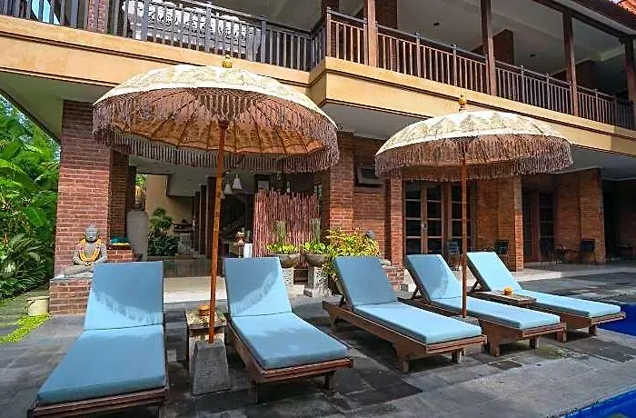 Hotel Wiras Village